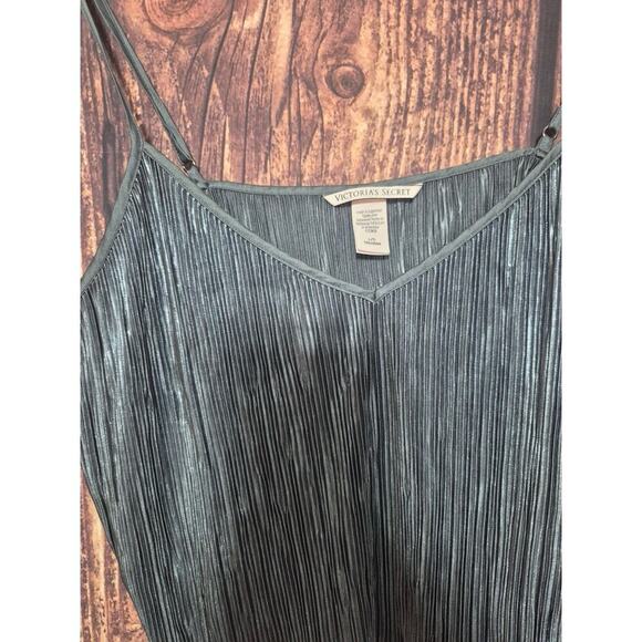 Victoria's Secret Sz L Y2K Silver Pleaded Cami Tank Top V-Neck VTG Cropped - Picture 3 of 5